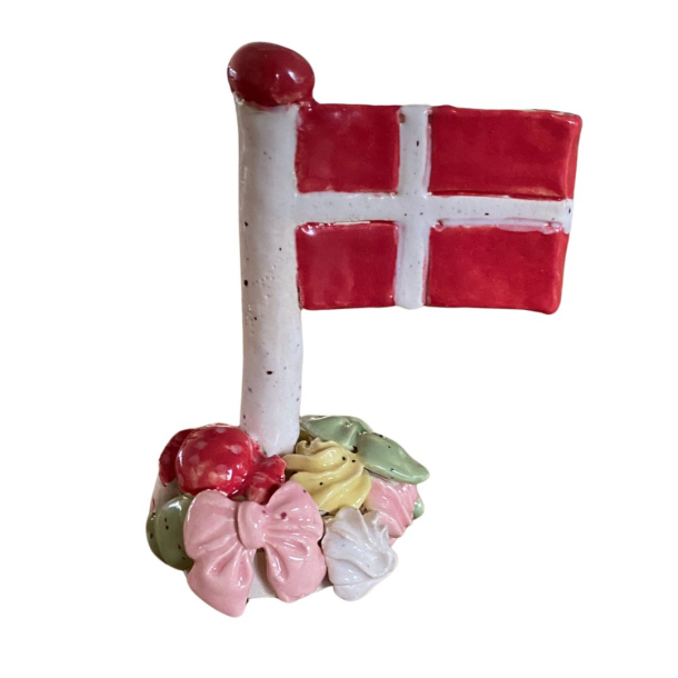 KERAMIKFLAG MED SLJFER OG SLIK  - 8 cm